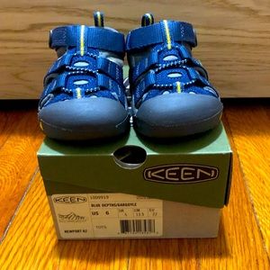 NEW keen Kid’s sandals